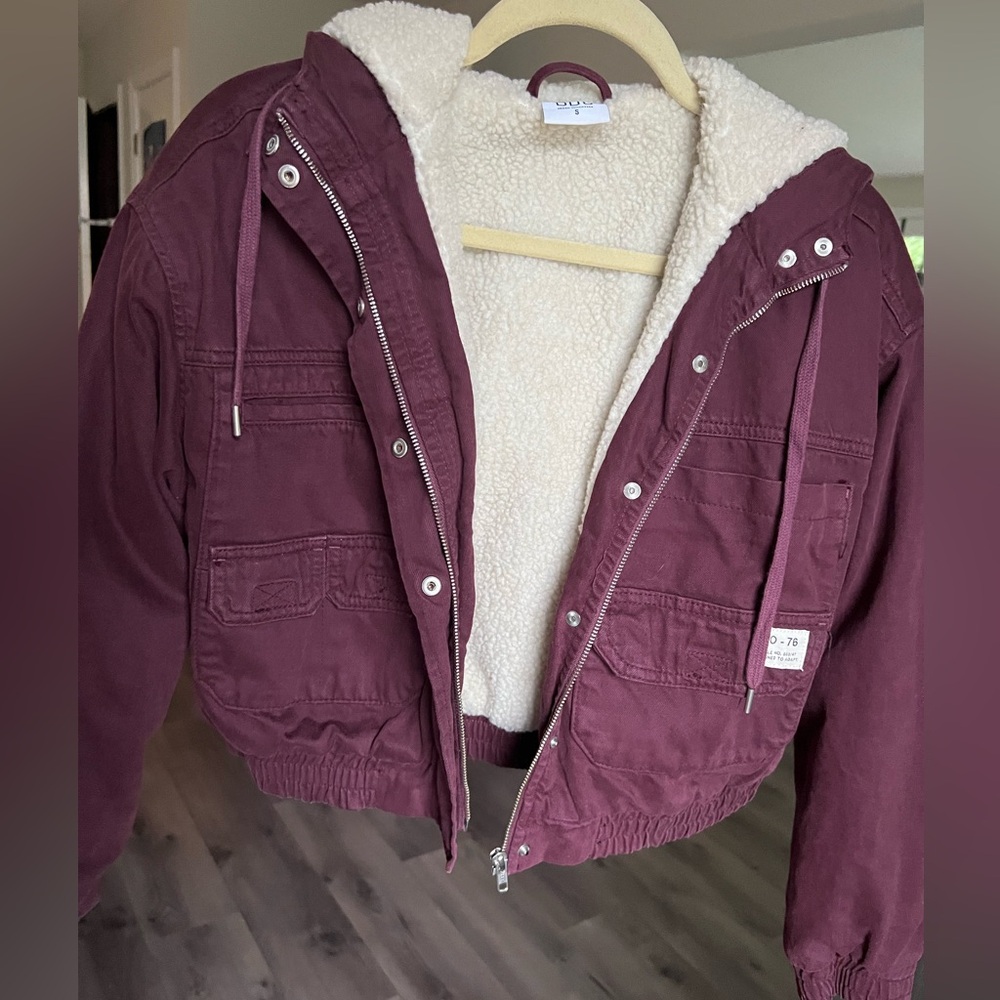 URBAN OUTFITTERS crop teddy jacket